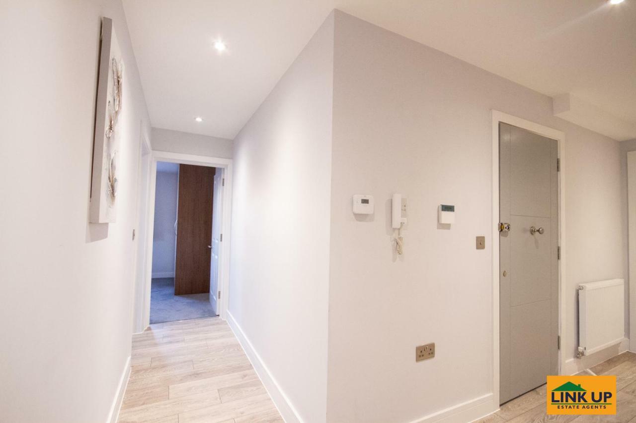Holden Court Apartments - Apt 6 West Drayton  Exteriér fotografie